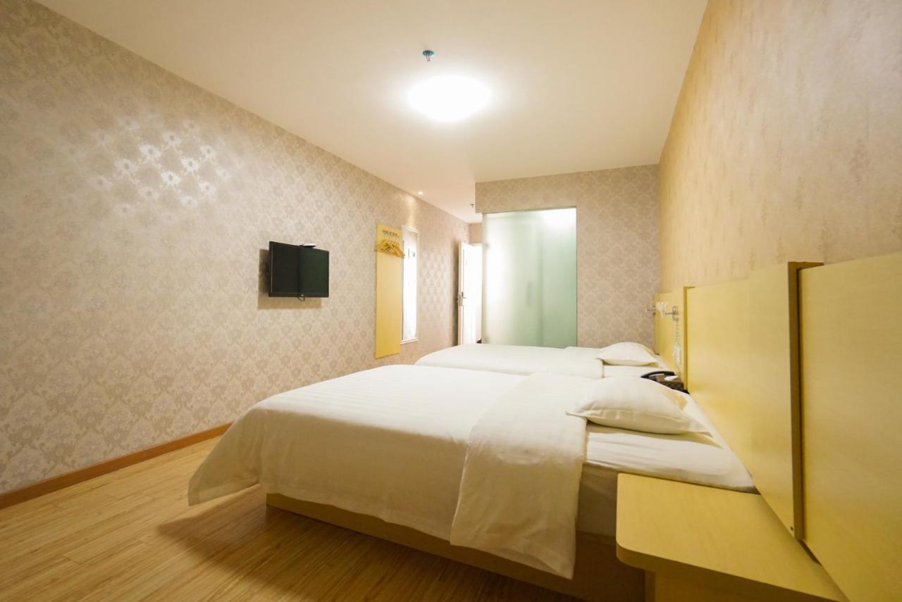 Jia Mei Xin Holiday Hotel Baiyun Airport Branch Canton Esterno foto