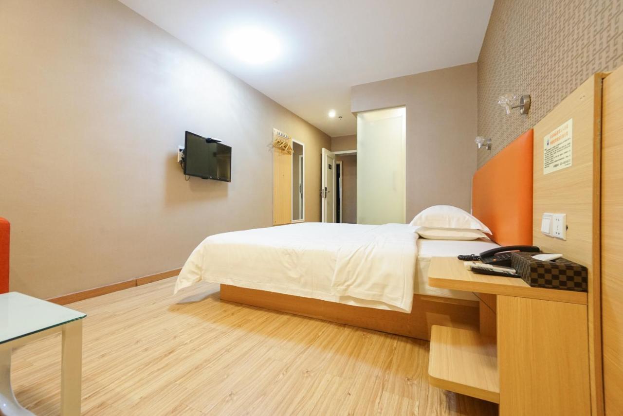Jia Mei Xin Holiday Hotel Baiyun Airport Branch Canton Esterno foto